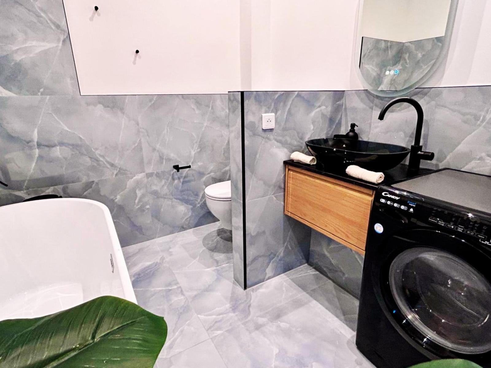 Luxurious Apartment - Seaside - Spa Bath - Wifi - Ac Nice Ngoại thất bức ảnh